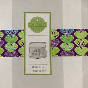 Brand New Scentsy Warmer